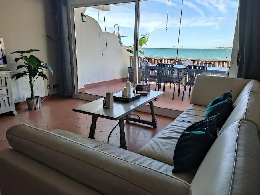 Apart Frente Al Mar Mediterraneo Roda de Berà  Apartamento